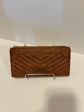 Airkit Quilted Chevron Zip Wallet - Tan Brown